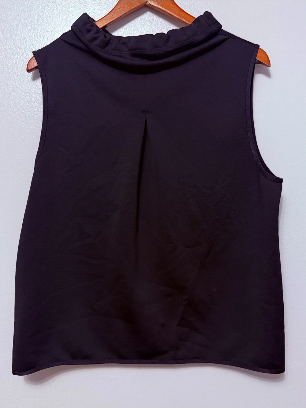 Nike Therma Sphere Training Vest Women’s Large Black Funnel Neck Hoodie Gorpcore